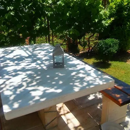 Lucy 1 Apartment Kastela